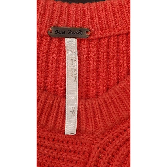 Free People Downtown Pullover Asymmetrical Sweater in Coral Red, Size‎ M - Picture 5 of 9